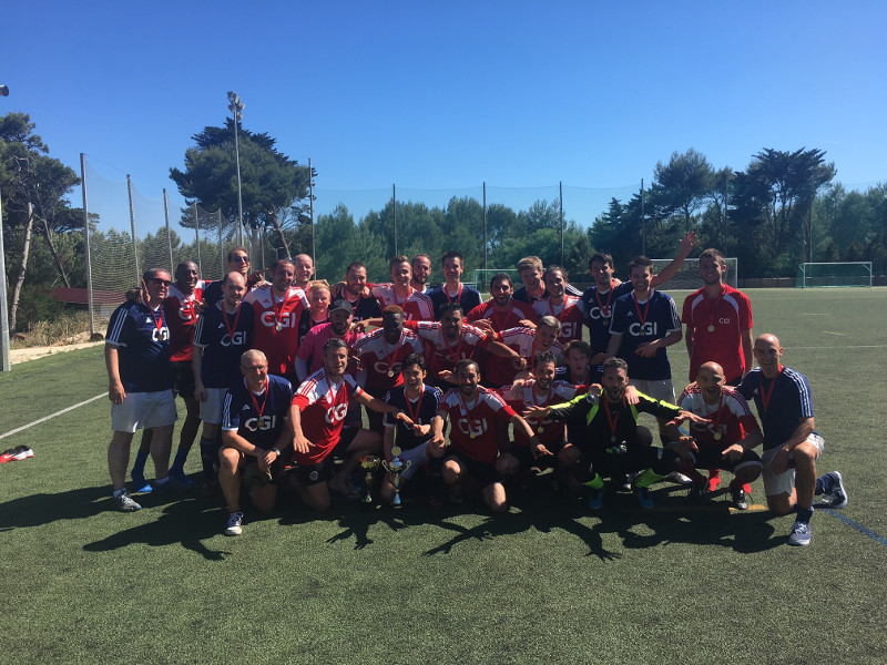 Celebrating our win with the Europa Vase winners, France